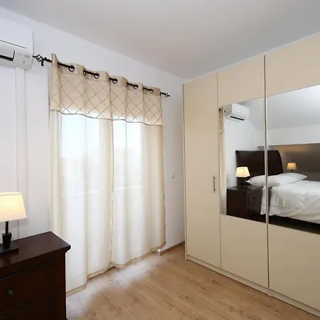 Anastazia Apartment