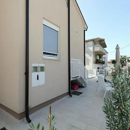 Anastazia Apartment